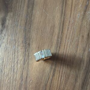 Elegant Gold and White Women's Ring